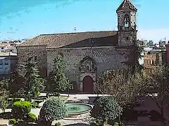 plaza iglesia (filtro bordes resaltados)
