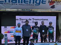 emanuel-buchmann-alejandro-valverde-challenge-mallorca-2020-trofeo2~3