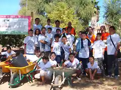 04-Equipo de voluntarios satisfechos de la limpieza-Fot,J.Ch.Q.-22.09.12