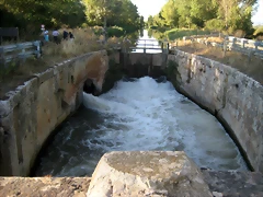 Naveros