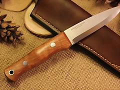 bushcraft-knife-adventure-sworn-54_large