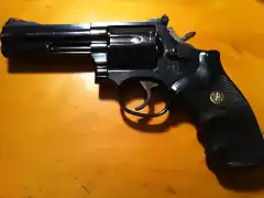 SMITH & WESSON357MAGNUM