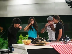 Gala 24 (8) Gala 24 (8)