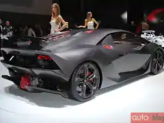 Lamborghini-Sesto-Elemento2