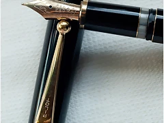 Pilot Custom-9