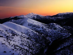 First Light on Mount Feathertop, Alpine National Park, Victoria, Australia First Light on Mount Feathertop, Alpine National Park, Victoria, Australia