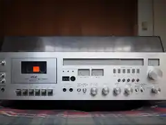 akai-02