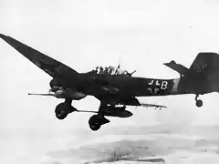 Ju87-G2-(+B)-1944-49f-s