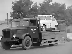 Budapest - Teilnehmer der 5. Internationalen Cordatic Rallye, 1970