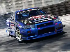 nissan-skyline-r34-drift