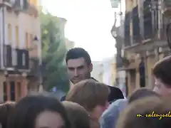 17, entre la multitud, marca 2