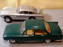 Airfix Aston & Zodiac (6)