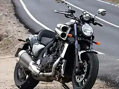 yamaha-v-max-1700-570