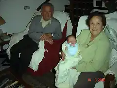 Con tita Mara y  tito Rafael