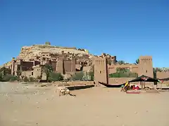 una ciudad -fortaleza en el desierto