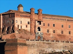 CASTILLO DESDE LA LEJANIA CASTILLO DESDE LA LEJANIA