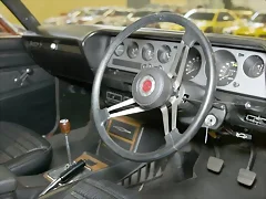 Nissan Skyline GT-R - 11