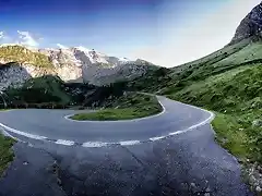 klausenpass-curve-500x281